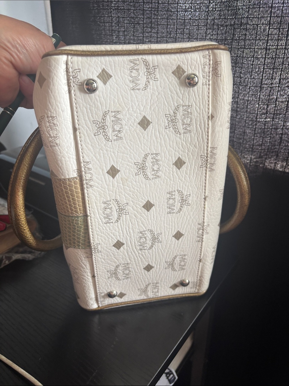 MCM Princess lion limited edition Boston bag - Picture 9 of 17